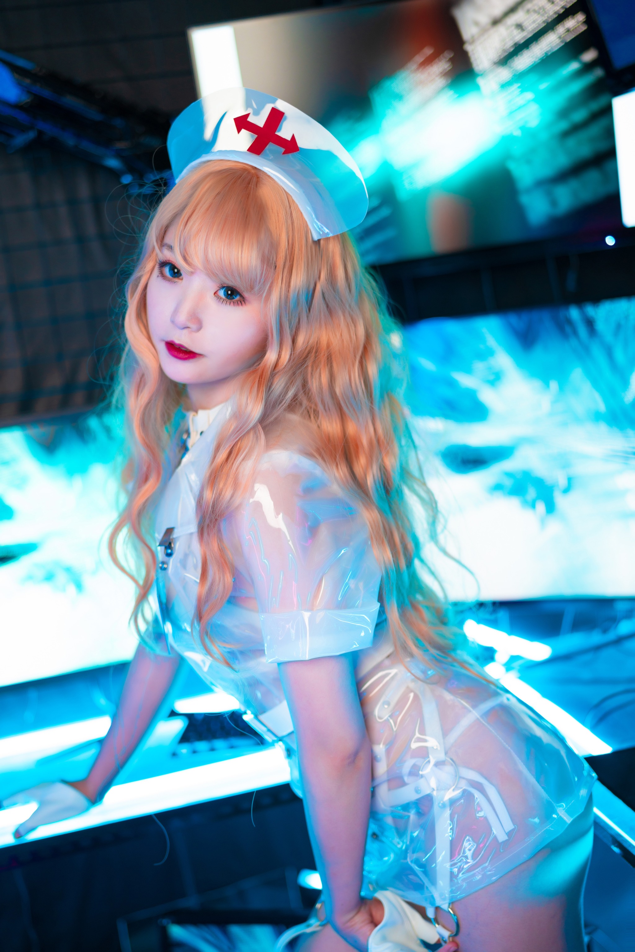 是青水 - NO.011 歪萌护士 [48P]-XikXak